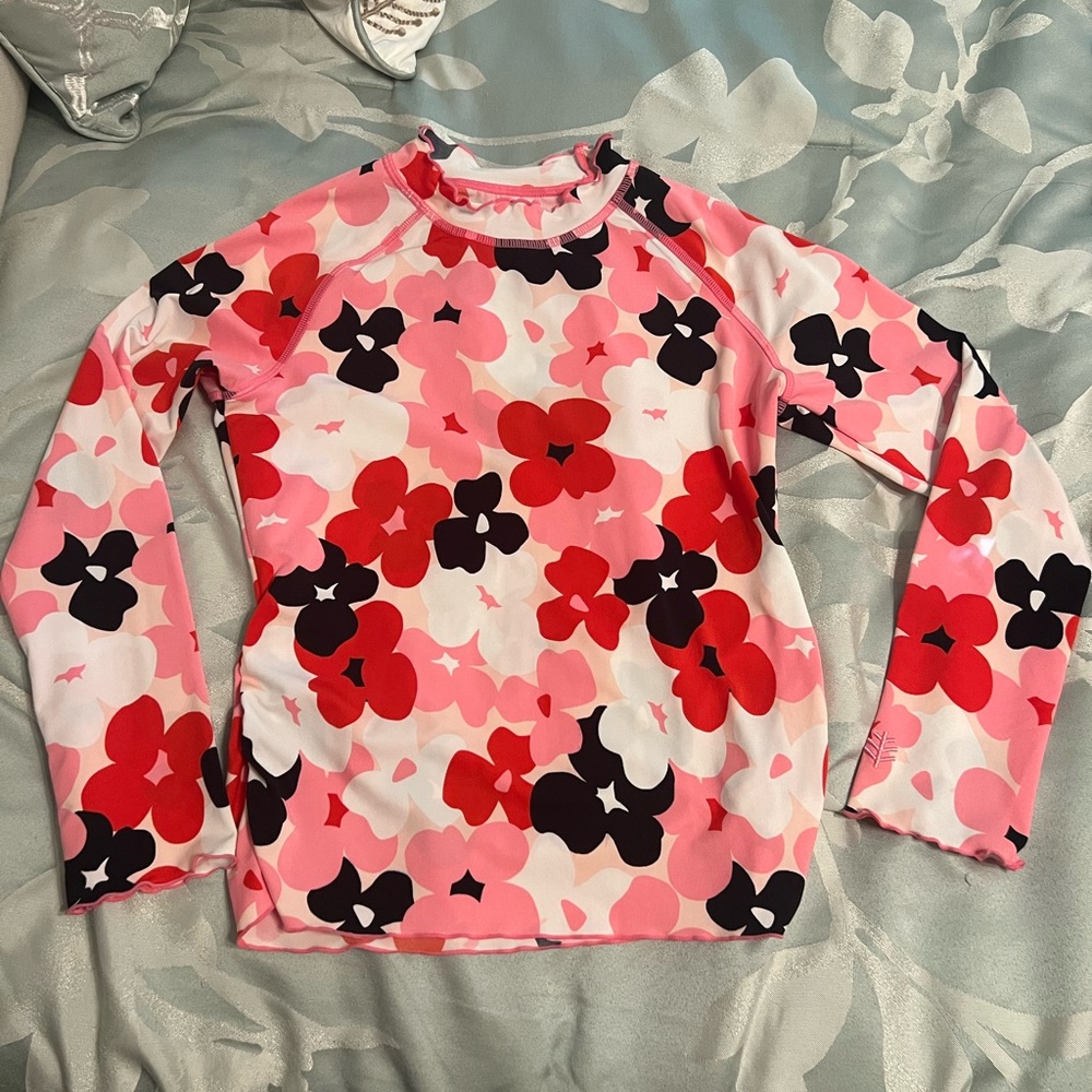 Coolibar girls Medium flower red, white, blue ruffle neck cuff and sleeve EUC